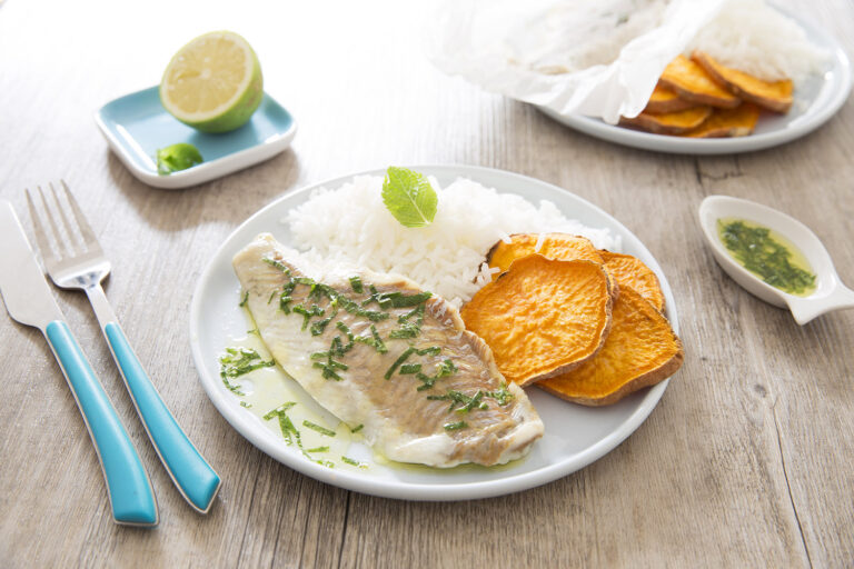 Recette Food4Good - Filet de colin lieu MSC en papillote sauce menthe citron et rondelles de patate douce rôties