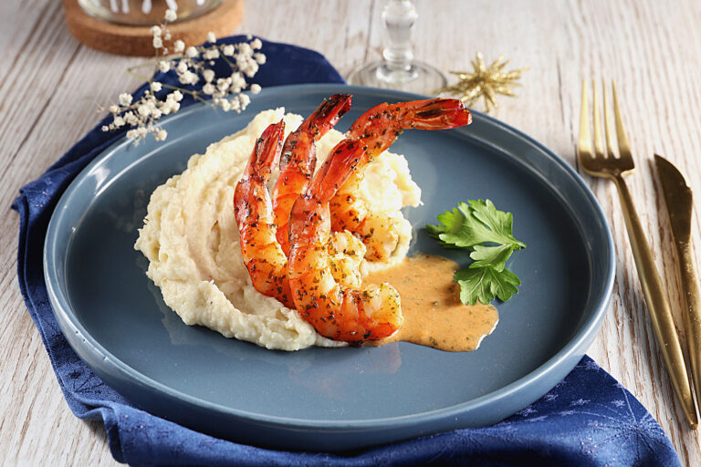 Recette Food4Good - Gambas à l’ail des ours, crème de panais et miso blanc