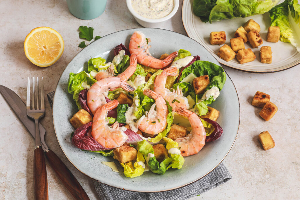 Recette Food4Good - Salade césar aux queues de crevettes bio et tofu croustillant