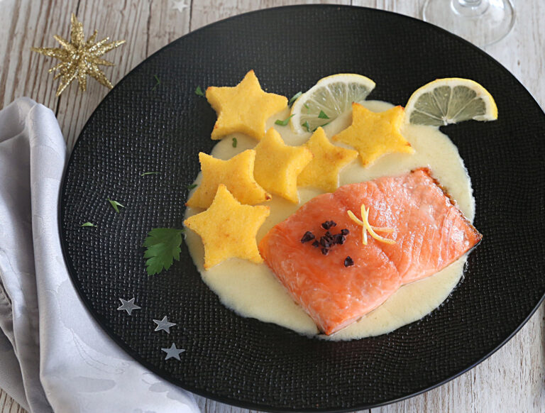 Recette Food4Good - Saumon sauvage MSC aux fèves de cacao, gnocchis à la romaine et sauce citronnée