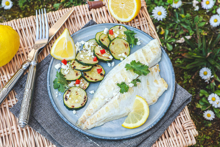 Recette Food4Good - Filet de bar bio à la plancha, courgette et feta