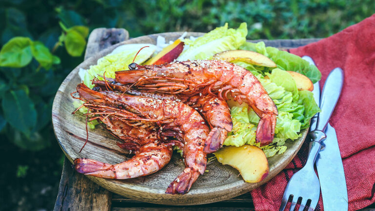Recette Food4Good - Gambas bio grillées à la plancha, paprika et gomasio et salade