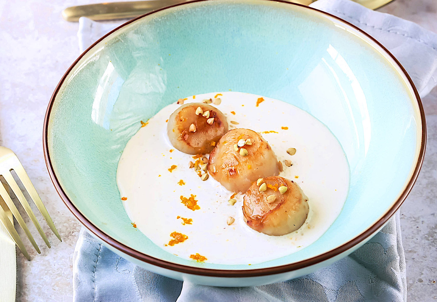 Recette Food4Good - Noix de Saint Jacques MSC rôties, à la crème de sarrasin