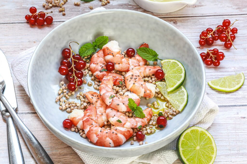 Recette Food4Good - Carpaccio de gambas bio au sarrasin, citron vert et groseille