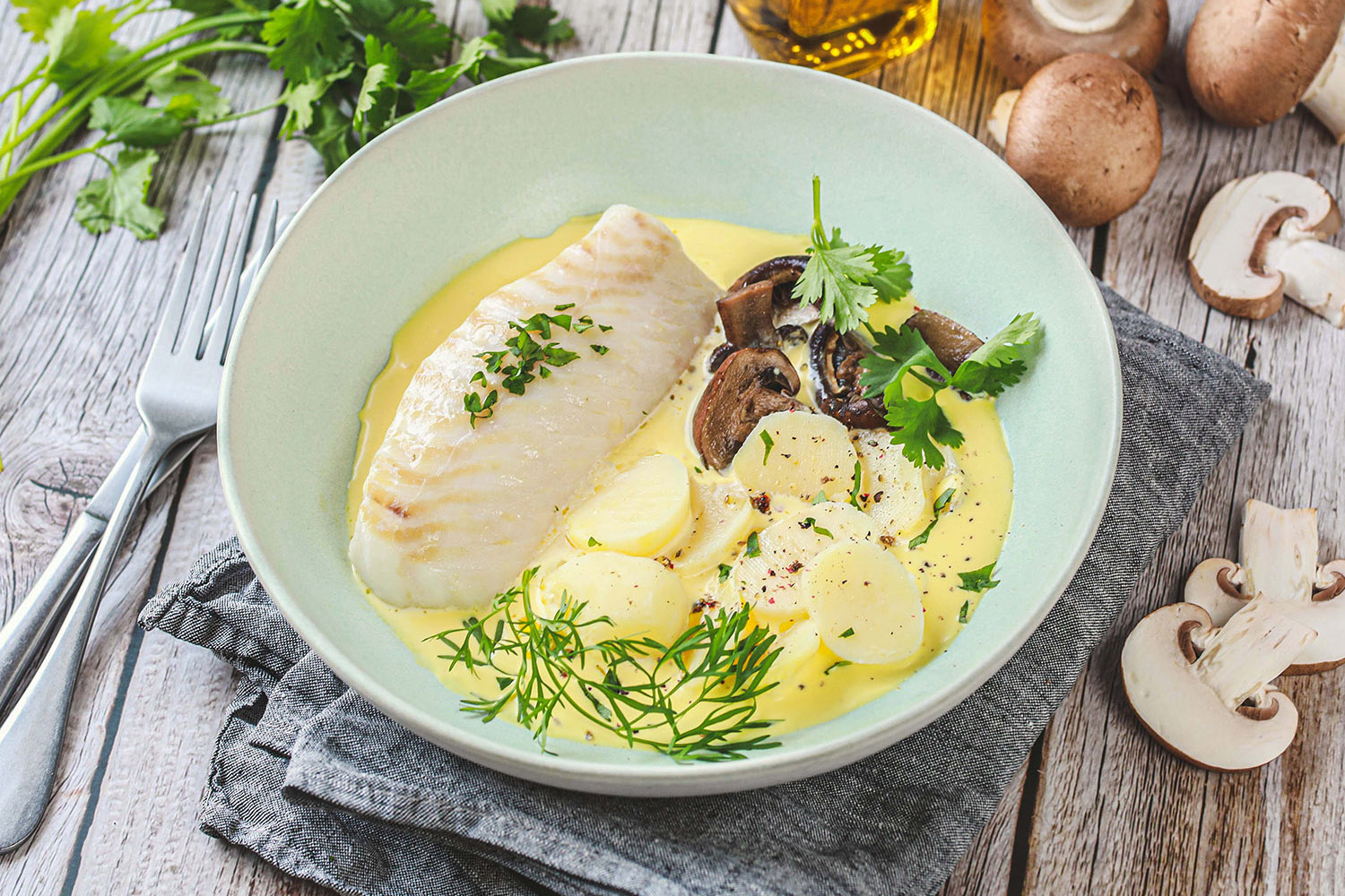 Recette Food4Good - Dos de Cabillaud MSC, sauce safranée aux petits champignons et pommes de terre