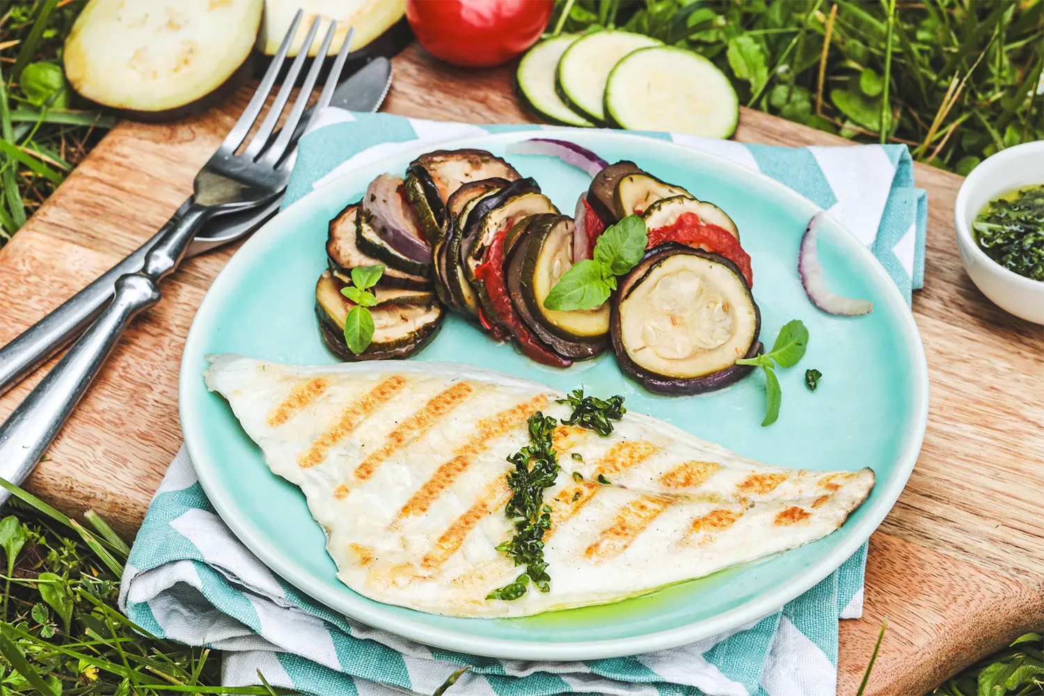 Recette Food4Good - Daurade royale bio grillée, tian de légumes d'été et « sauce chien »